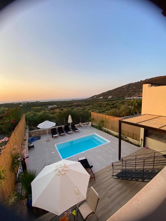Villa - Eleftheria Sissi (Crete)